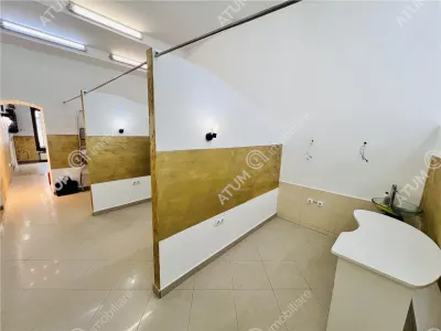 Spatiu comercial de vanzare cu suprafata de 107 mp situat in zona ultracentrala din Sibiu - foto 13