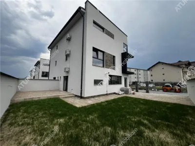 De vanzare casa moderna cu 4 camere 3 bai si teren de 214 mp in Selimbar zona Triajului - foto 10