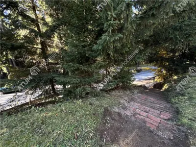 De vanzare pensiune de 7 camere cu 5 bai si teren de 377mp  situata in Paltinis cota 1440 m - foto 17