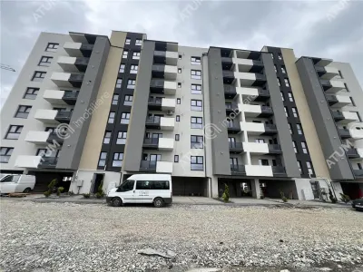 De vanzare apartament cu 2 camere etaj 1 parcare subterana in Selimbar - foto 4