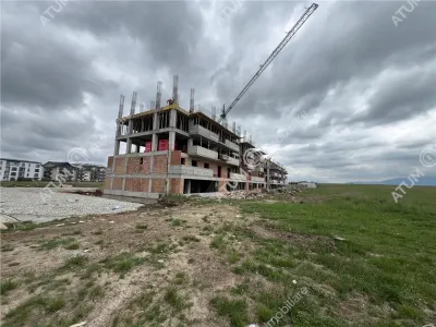 De vanzare apartament cu 2 camere etaj 1 parcare subterana in Selimbar - foto 9