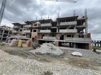De vanzare apartament de 2 camere cu boxa si parcare subterana in Selimbar - foto 7