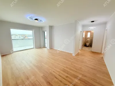 De vanzare apartament finisat la cheie cu 3 camere decomandate 2 bai si 2 balcoane zona Pictor Brana - foto 11