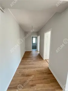 De vanzare apartament la cheie cu 3 camere gradina loc parcare zona Pictor Brana Selimbar - foto 7