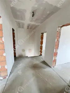De vanzare casa individuala cu 5 camere teren 550 mp situata in Selimbar Sibiu - foto 13