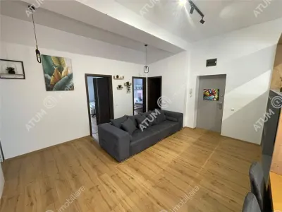 De inchiriat apartament penthouse cu 4 camere decomandate 2 balcoane terasa si loc de parcare situat in zona Doamna Stanca din Sibiu - foto 2