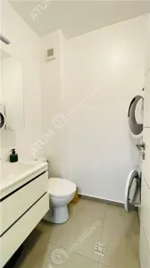 Apartament cu 3 camere decomandate de inchiriat in Selimbar zona Lidl - foto 9