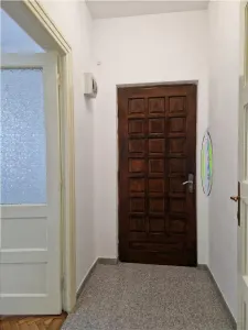 Central - Palatul De Justitie - Parter in Vila de Inchiriat - foto 1
