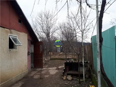 Cocorasti Colt - Casa cu Teren de Vanzare - foto 12
