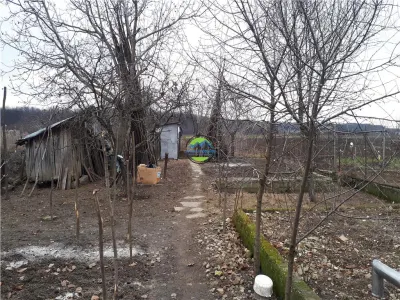Cocorasti Colt - Casa cu Teren de Vanzare - foto 13