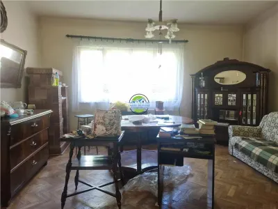Semicentral - Imobil de Vanzare - foto 4