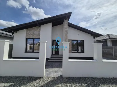 Casa plan parter Orizont, 198000 euro - foto 1