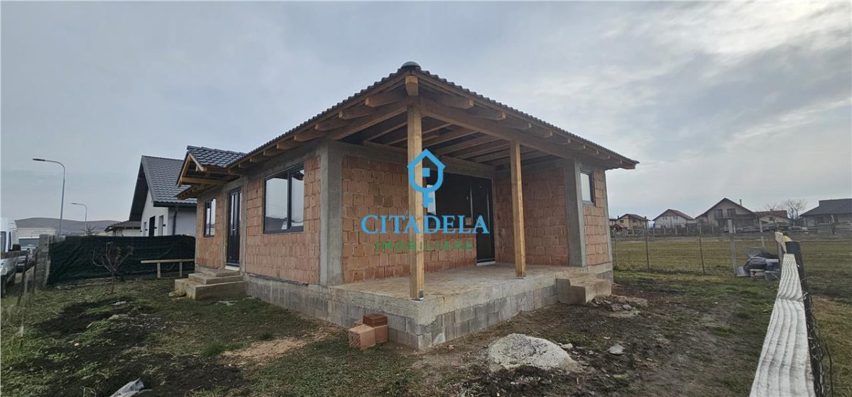 Casă la roșu 3 camere, teren 300 mp - Zona Orizont, Alba Iulia - Alba Iulia