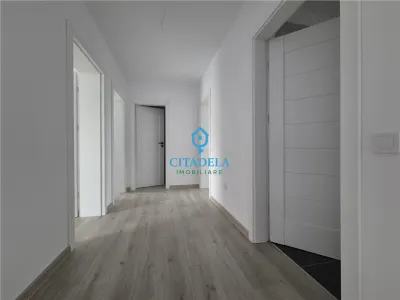 Duplex, Sebes, 344 mp teren 179900 euro - foto 9