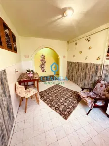 Apartament 2 camere etaj 1 , Cetate  71000 euro - foto 1