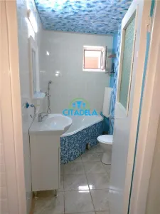 Apartament 2 camere Cetate,etaj 4,52000 euro - foto 3