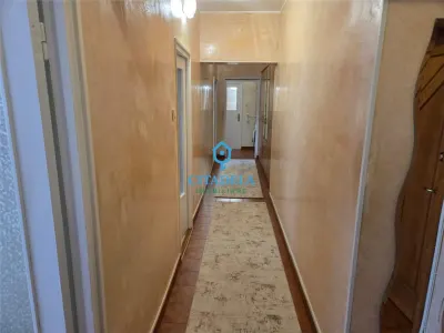 Apartament 3 camere Cetate-Transilvaniei, 380 euro - foto 2