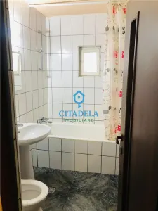 Apartament 2 camere decomandat Cetate-Mercur,85000 euro - foto 4