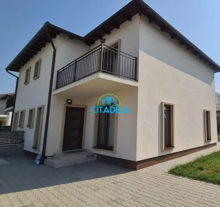 Casa noua tip duplex mobilata,zona Centru 185000 euro - foto 1