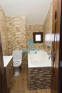 Casă cu piscină și garaj în Micești – Orizont 249.000 € - foto 2