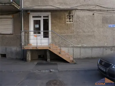 SPATIU COMERCIAL DE INCHIRIAT - foto 2