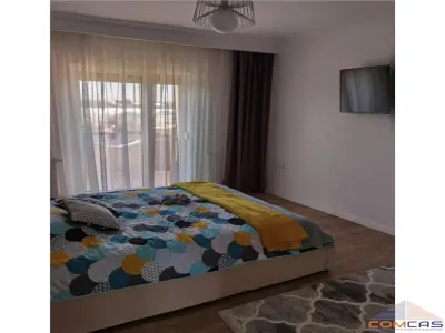 VILA DE VANZARE str.AUREL VLAICU - foto 8
