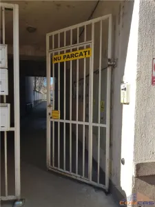 Spatiu Pentru Birouri pe strada Petofi Sandor - foto 2
