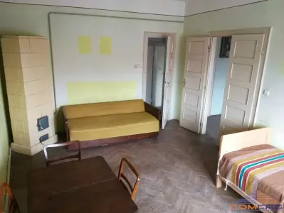 De vanzare apartament 3 camere in asociatie - foto 2