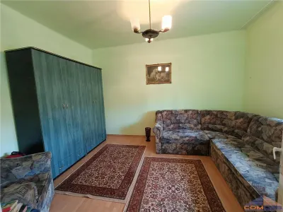 Vanzare parter din casa si teren 253 mp - foto 10