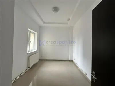 Cladire centrala Iasi, birouri/ medical, 325mp - foto 16