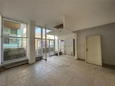 Spatiu comercial vitrat Tatarasi, 60mp, str. Ciurchi - foto 2