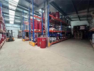 Spatii comerciale 330, 505, 835mp, sos. Pacurari, rond Mall Moldova - foto 12