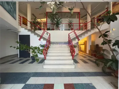 Spatii birouri, mici depozite, rond Mall Moldova, de la 15mp la 150mp - foto 2