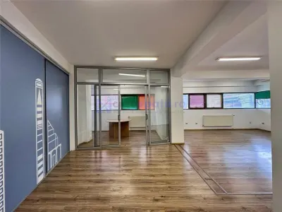 Spatiu comercial/ birouri, gara Iasi, 84mp, lift, et. 1, la strada - foto 13