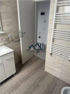 ichiriere studio , Strada Christian Pomarius nr. 7 din Brașov (zona Tractorul, aproape de Coresi Shopping - foto 17