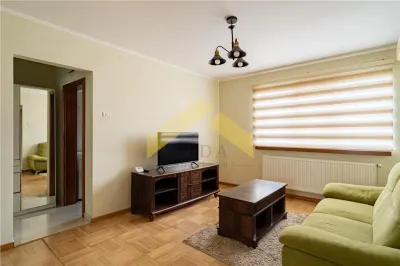 Apartament 3 camere zona Libelula de inchiriat - foto 1