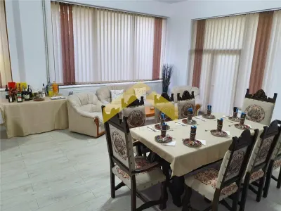 Casa pe colt cu teren de 2464 mp in ZONA MICALACA - foto 16