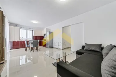 Apartament cu 3 camere tip Penthouse de vanzarezona Bujac - Arad
