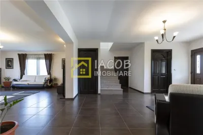 Vila cu 6 camere, 952 mp teren, Saucesti, Bacau - foto 16