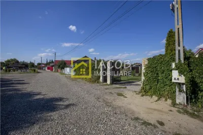 Vila cu 6 camere, 952 mp teren, Saucesti, Bacau - foto 10