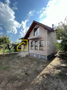 Casa la gri si teren 1070 mp, loc Dumbrava(Itesti), jud Bacau - Itesti