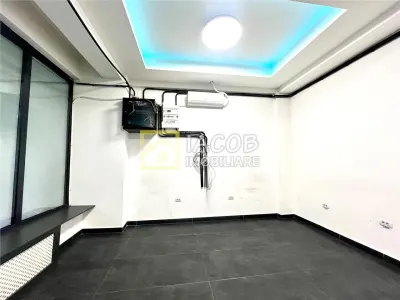 Spatiu comercial 130 mp, de inchiriat, strada Pictor Th. Aman , Bacau - foto 9