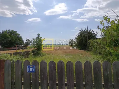Teren 5000 mp, Dumbrava - Itesti, jud. Bacau, la E85 - foto 1