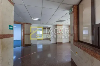 Spatiu comercial P+1, Buhusi, central, jud Bacau - foto 10