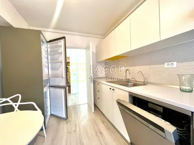 Apartament 3 camere semidecomandate Arena Residence Bacau - foto 3