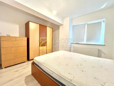 Apartament 3 camere semidecomandate Arena Residence Bacau - foto 5