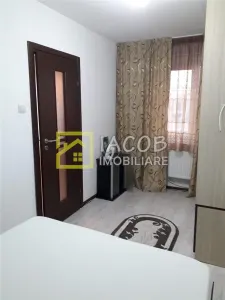 Apartament cu 3 camere, zona Milcov, Bacau - foto 16