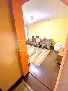Apartament cu 3 camere decomandate, strada Alecu Russo Bacau - foto 7