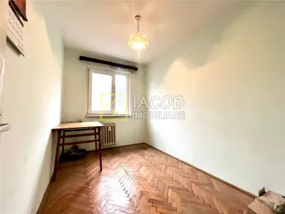 Apartament 3 camere, str. Stadionului, etaj 2 - foto 13
