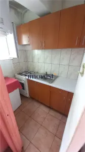 De inchiriat: Garsoniera in zona Ostrovului - foto 2